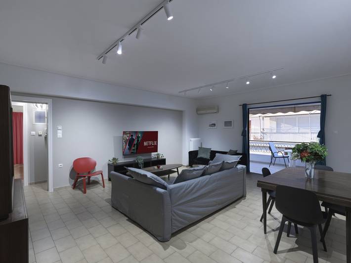 Ganze Wohnung, Kotopouli 14 2 bd apt close to children's hospital in Zentral-Athen, Zografou