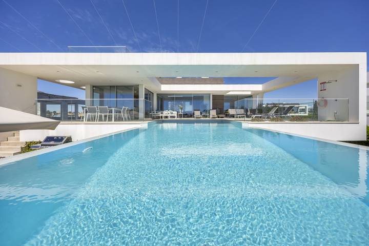 Villa pour 6 personnes, avec jardin ainsi que balcon et jacuzzi à Lagos - 3