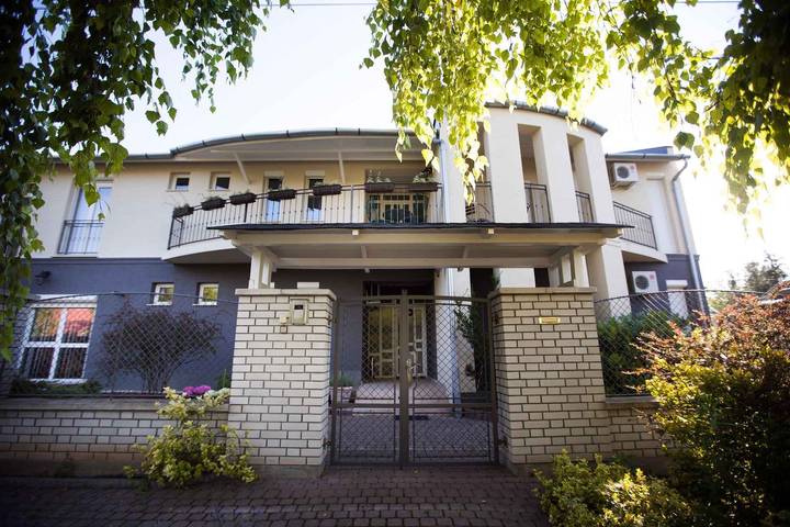 Ferienwohnung für 4 Personen, mit Balkon und Garten in Siofok