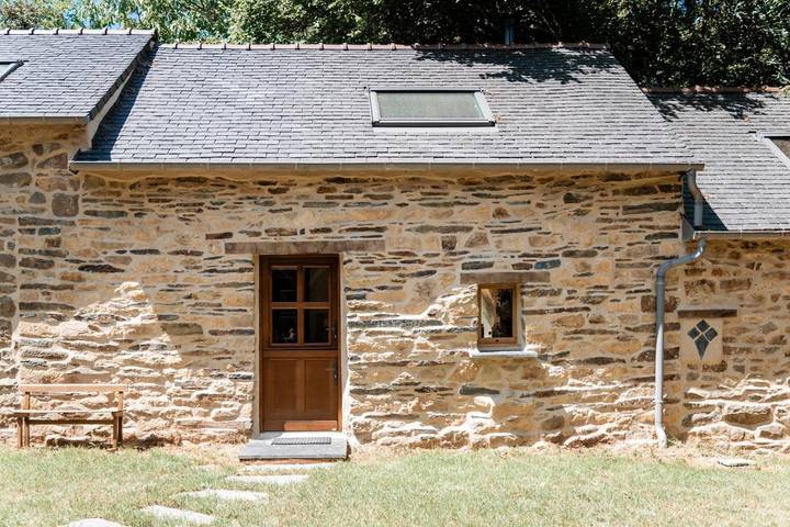 Location de vacances pour 2 personnes, avec jardin à Plonévez-du-Faou - 2