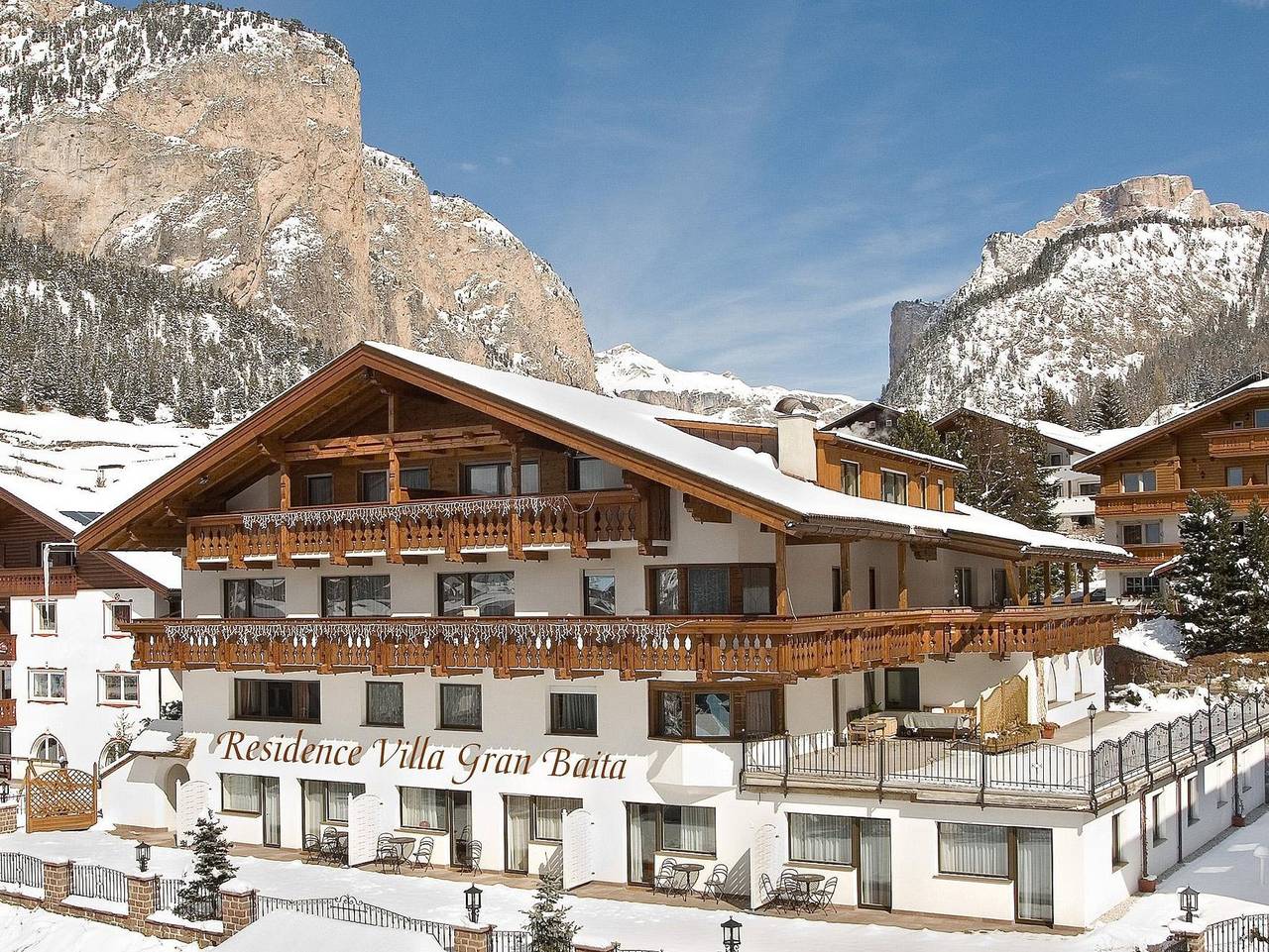Ganze Wohnung, Residence Villa Gran Baita - 2-Raum Apartment mit 2 Bäder mit Balkon oder Gartenterrasse in Wolkenstein, Dolomiti Superski