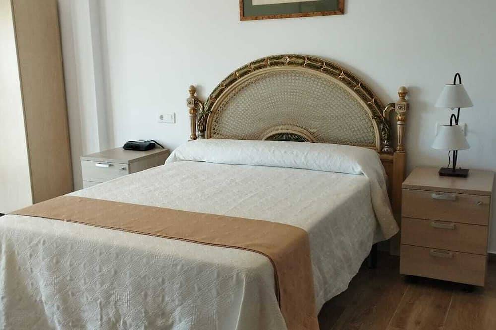 Entire apartment, Apartment Las Huertas - Las Palmeras in Villamiel, Sierra de Gata