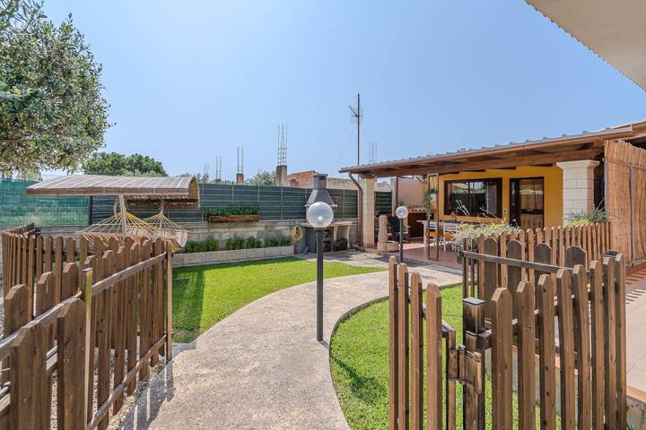 Appartamento per 6 persone, con Giardino a Noto
