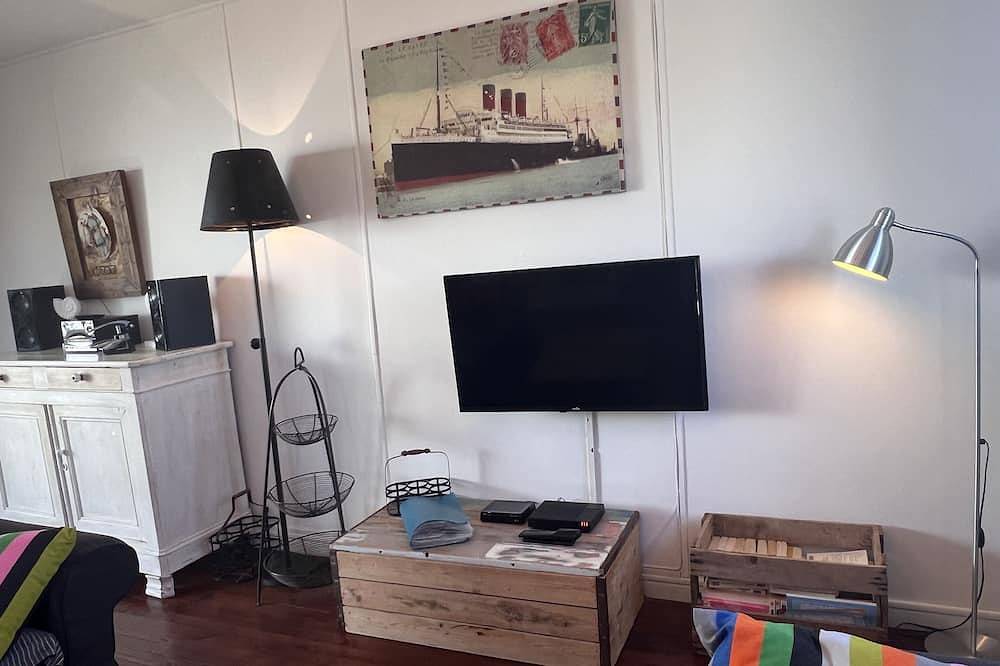 Chalet à Gruissan plage, Méditerranée à 300m avec la Fibre in Plage des Chalets, Gruissan