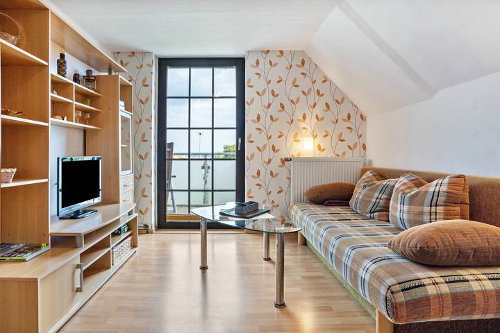 Ferienwohnung für 4 Personen, mit Balkon und Garten sowie Seeblick in Mecklenburgische Seenplatte