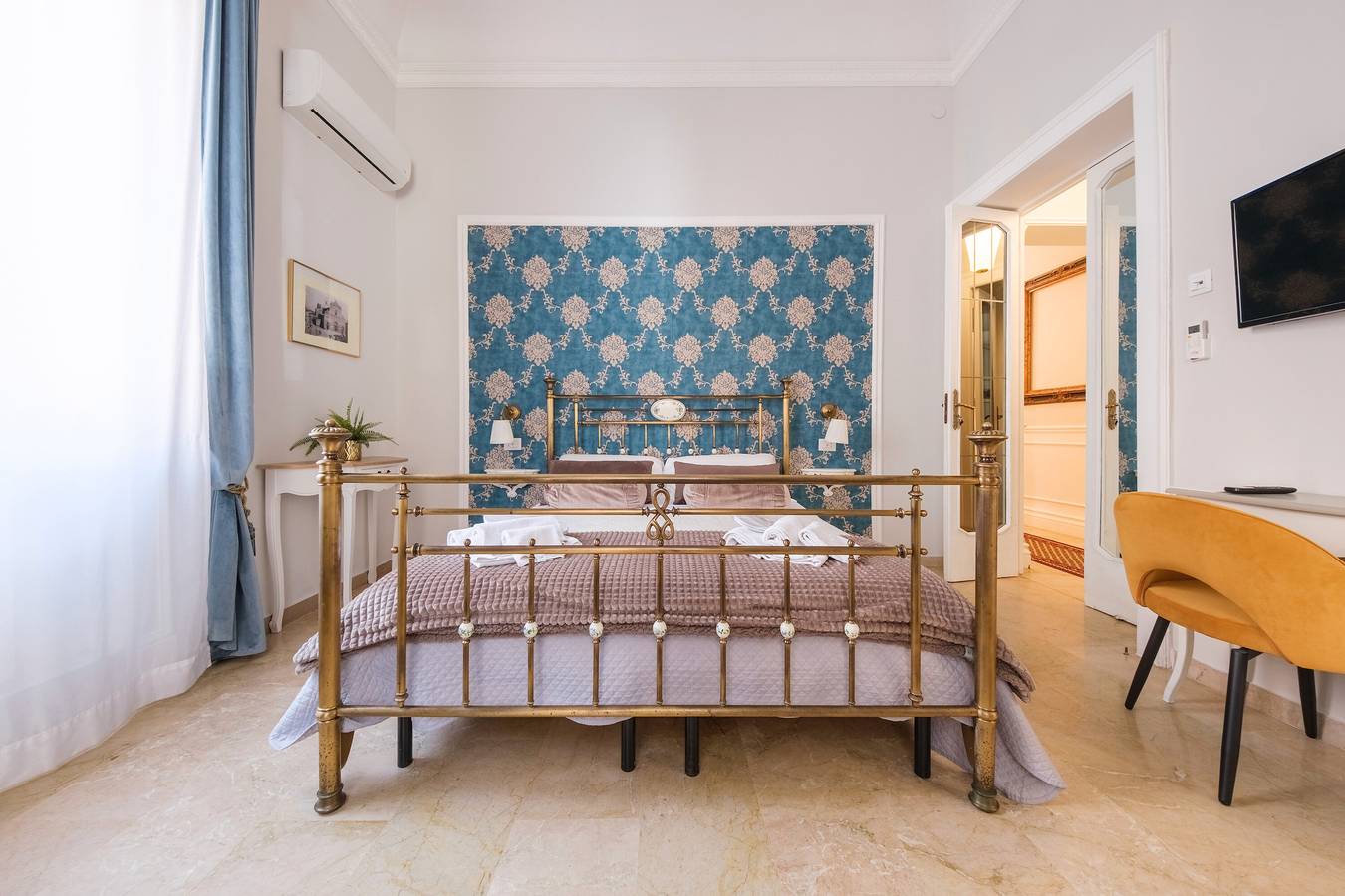 Zimmer 'Matrimoniale Deluxe' mit Wlan und Klimaanlage in Messina, Messina Provinz