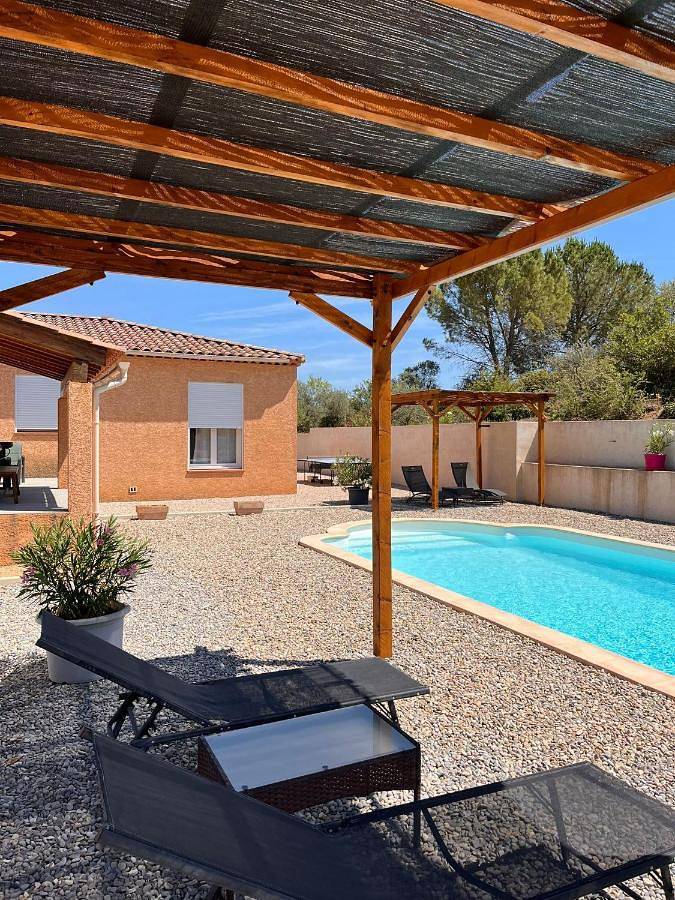 Chambres d'hôtes, B&B climatisées La Borrellienne in Saint-Maximin-la-Sainte-Baume, Région de Brignoles