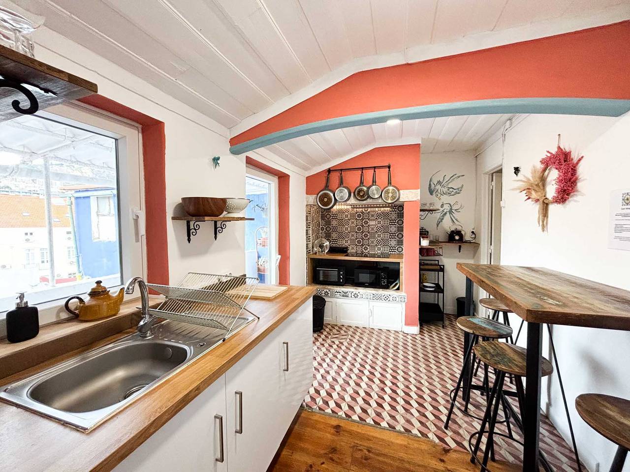 Ganze Wohnung, Apartment 'Pássaro' mit Balkon und Wlan in Vila Franca de Xira, Rio Tejo