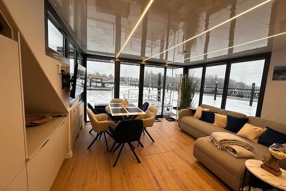 Hausboot Marien Stralsund in Stralsund, Stralsund Umland