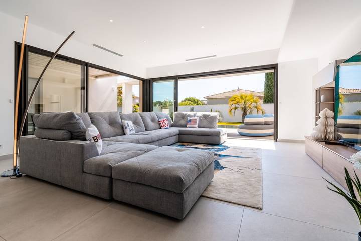 Location de vacances pour 8 personnes, avec jardin et piscine au Grau-d'Agde - 4