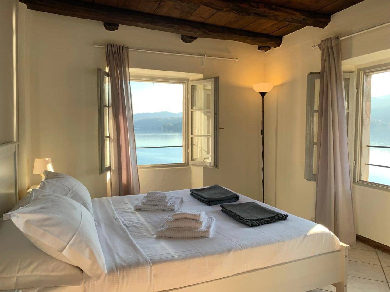 Ganze Wohnung, -Ortaflats- Appartamento Belvedere in Orta San Giulio, Ortasee