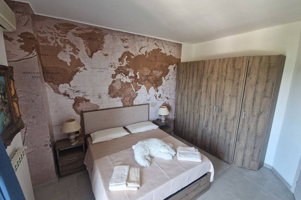 Ganze Wohnung, Nina's house 4, 300 meters from the sea in Santa Caterina dello Ionio, Catanzaro Provinz