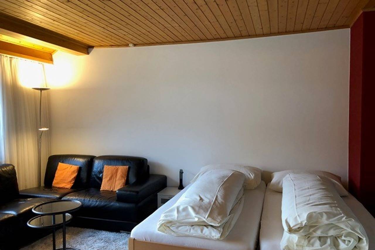 Ganze Ferienwohnung, Appartementhaus Quadern - 1 Zimmerwohnung in Pfäfers, Churer Rheintal