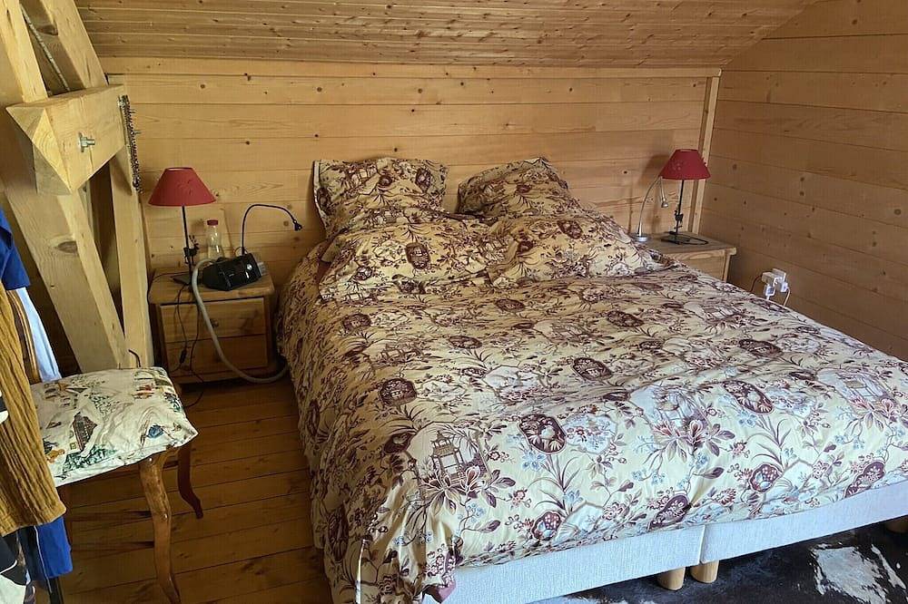 Family chalet between Le Grand Bornand and La Clusaz in Glières-Val-de-Borne, Region Bonneville