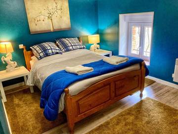 Gîte pour 6 personnes, avec vue et jardin, animaux acceptés à Lastours
