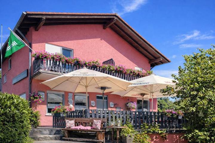 Gîte pour 2 personnes, avec jardin et vue