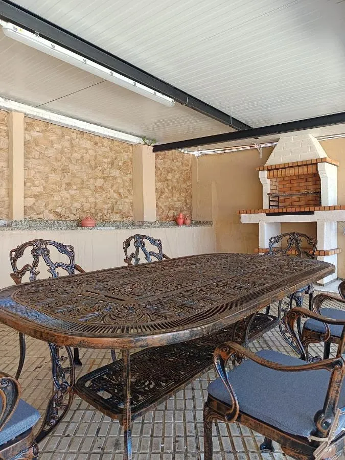 Apartamento de vacaciones para 5 personas, con vistas además de jardín y terraza - 1