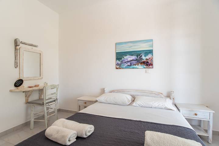 Maison de vacances 'Green Retreats 5 Paros' avec vue sur les montagnes, Wi-Fi et climatisation in Paros