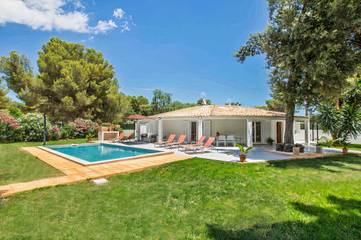 Villa in Crestatx, Sa Pobla für 6 
