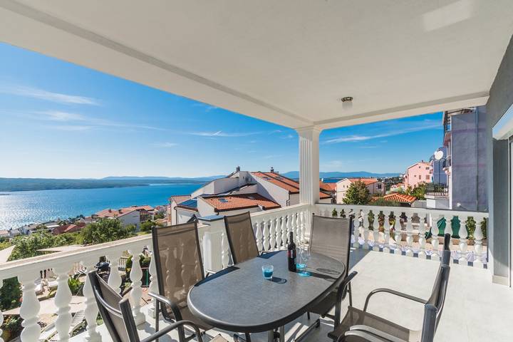 Ferienwohnung für 5 Personen, mit Terrasse in Crikvenica