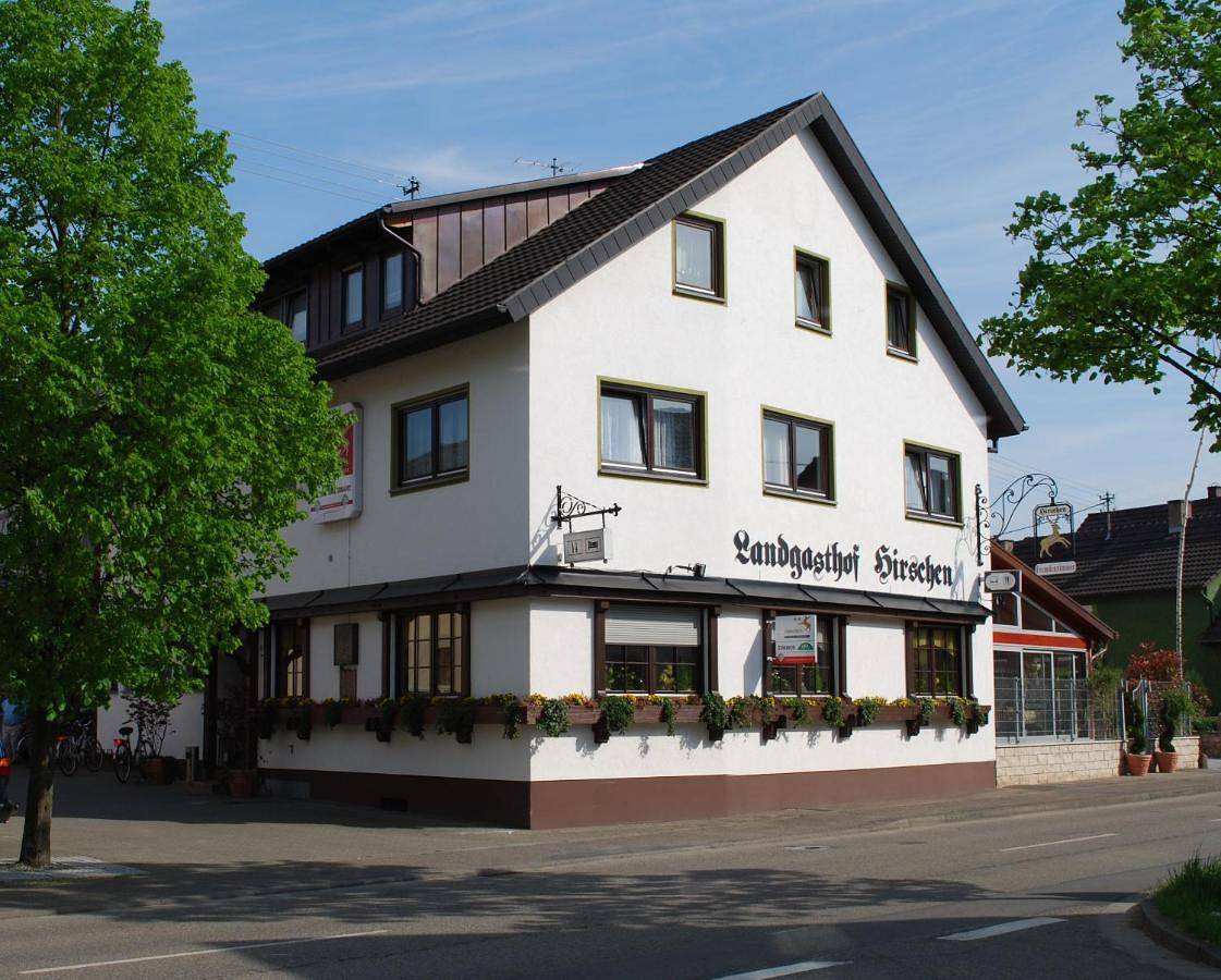 Hotel - Restaurant Hirschen - Werneths Landgasthof beim Europa- Park Rust in Europa-Park, Rheinhausen