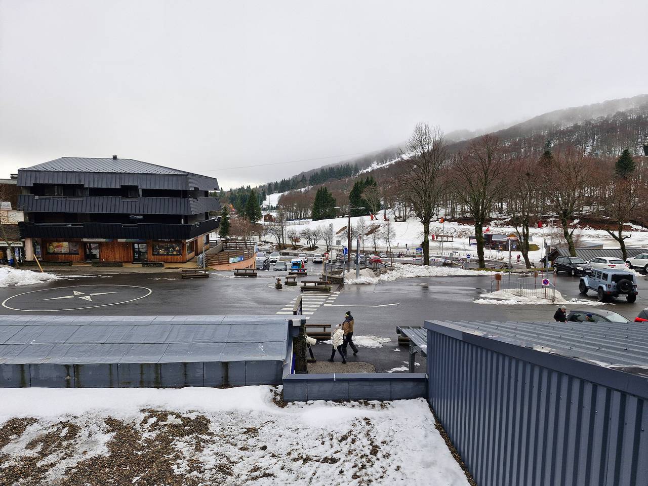 Appartement entier, Studio cabine au cœur de la station, Wifi gratuit in Super Besse, Besse-et-Saint-Anastaise