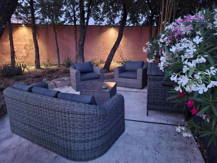 Location de vacances pour 2 personnes, avec jacuzzi et jardin à Aureille - 4