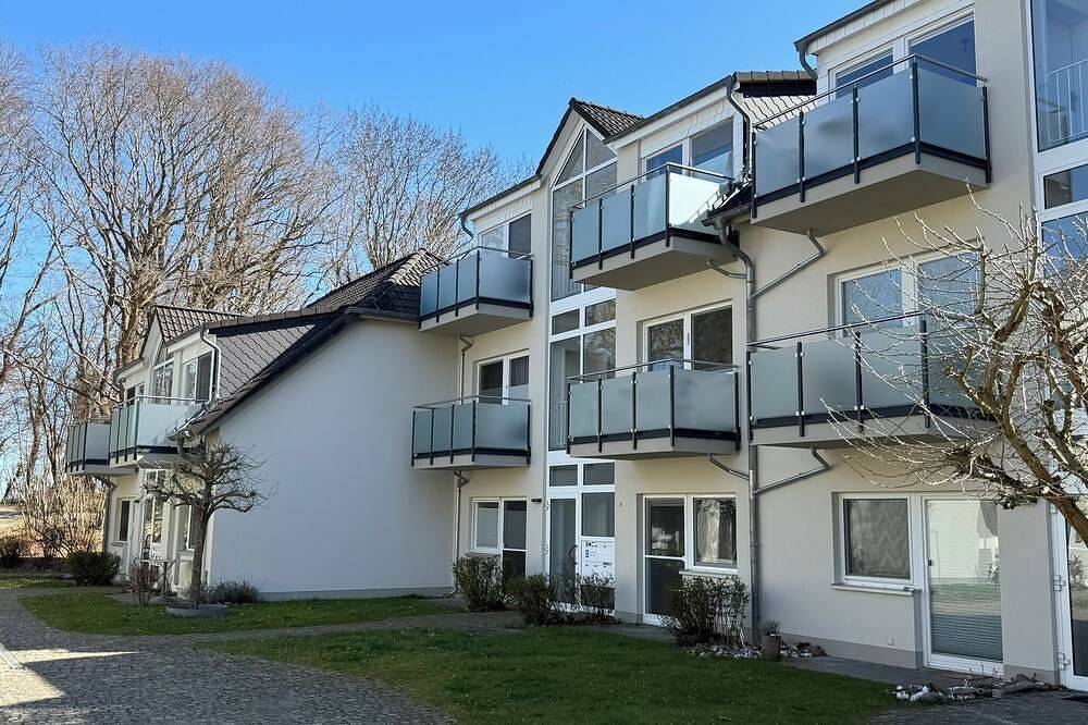 Entire apartment, Süße Ferienwohnung in Mönchgut mit Direktem Strandzugang in Lobbe, Mönchgut