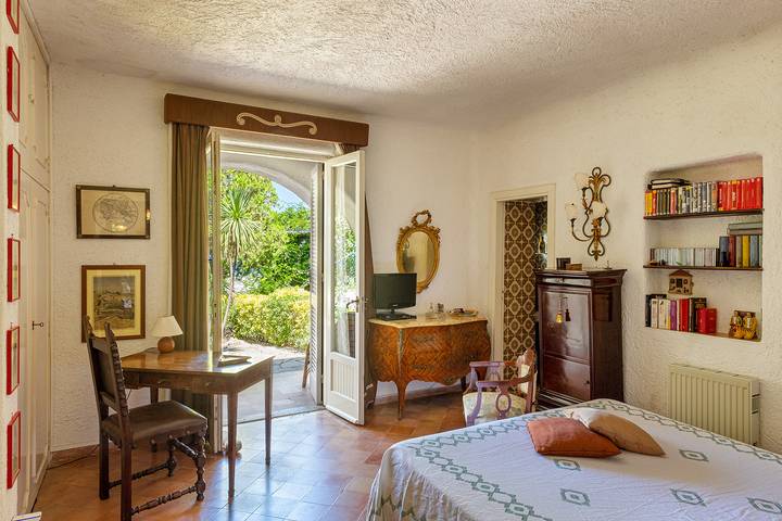 Villa für 5 Personen, mit Sauna und Ausblick sowie Terrasse und Pool auf Ischia - 3