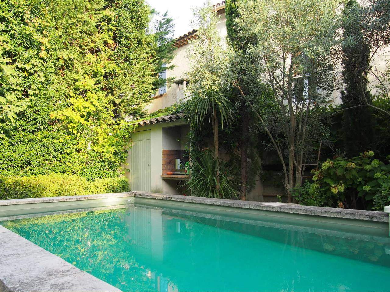 Villa Maillane  18th century residence completely renovated in Maillane, Region de Arles