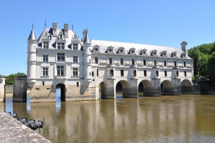 Camping pour 4 personnes, avec jardin et piscine