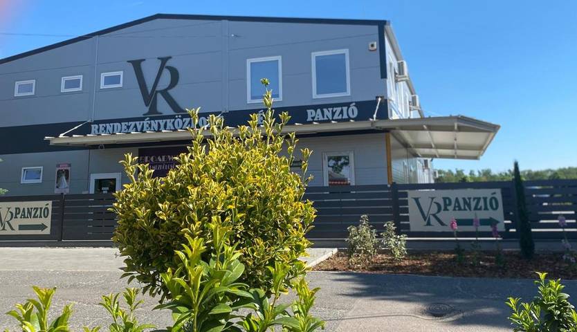 Chambre d’hôte pour 3 personnes, avec vue et jardin à Vecsés - 4