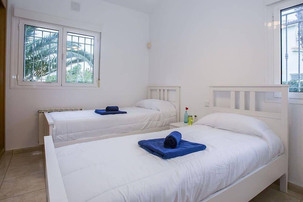 Preciosa casa de vacaciones privada para 6 personas con Wifi, piscina privada, A/C, Tv y patio in Gata de Gorgos, Costa Blanca