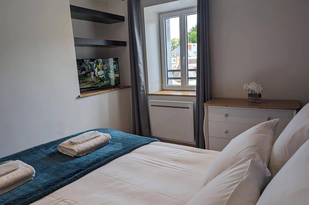 Entire apartment, The Arcadium - Villa Courtais - Hypercentre in Montluçon, Montluçon region