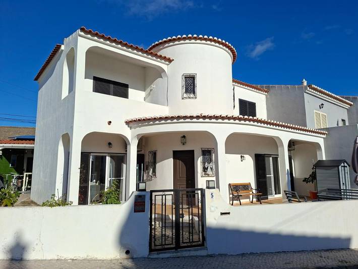Maison d’hôte pour 2 personnes, avec vue et balcon à Lagoa