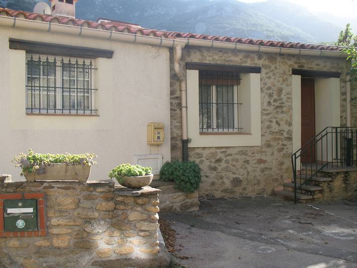 Gîte pour 4 personnes, avec balcon dans les Pyrénées-Orientales - 2