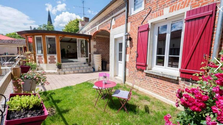 Location de vacances pour 6 personnes, avec vue et jardin à Jonquières (Oise)