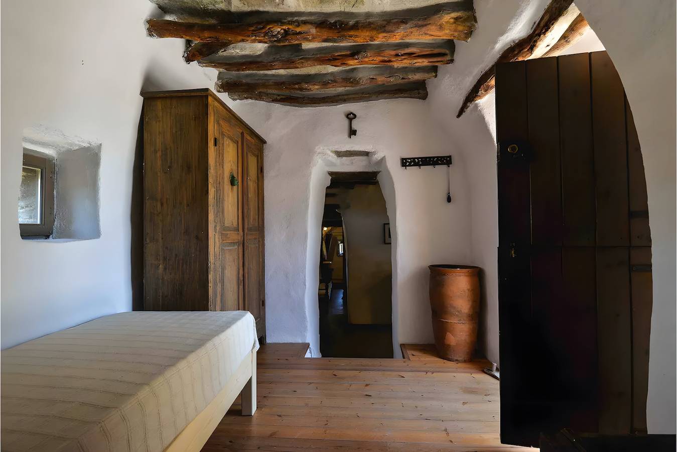 Casa de férias 'Stone House By Anemos' com terraço privado e jardim privado in Ormos Agiou Ioannou, Tinos