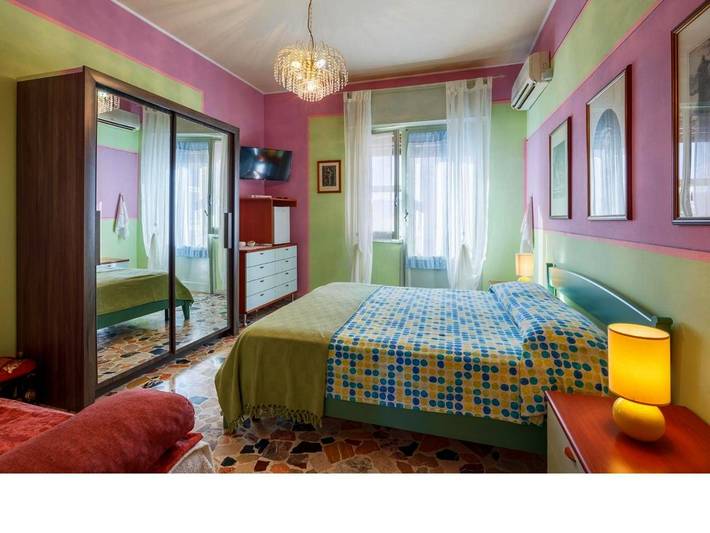 Chambre d’hôte pour 3 personnes, avec vue et terrasse à Sassari