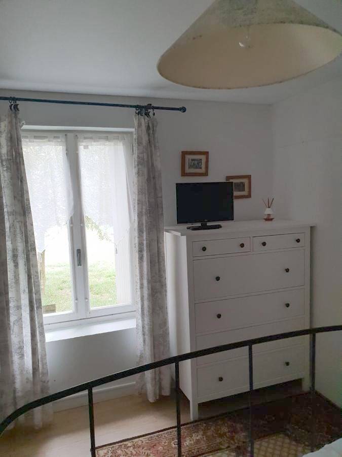 Family Room with Private Bathroom in Saint-Fulgent, Vallée de la Loire