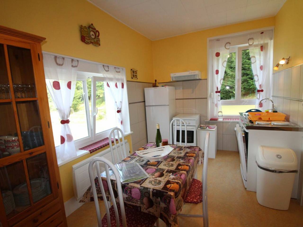 Gîte Confortable en Pleine Forêt avec Étang, Idéal pour Familles et Amis in Granges-Aumontzey, Parc naturel régional des Ballons des Vosges