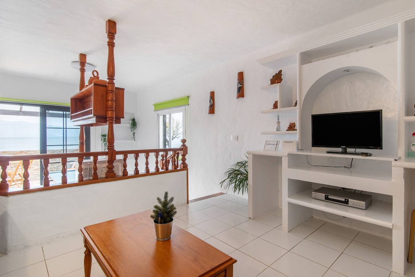 Vakantiehuis "Faro de Sardina Frente al Mar" met zeezicht, zwembad & Wi-Fi, foto 6