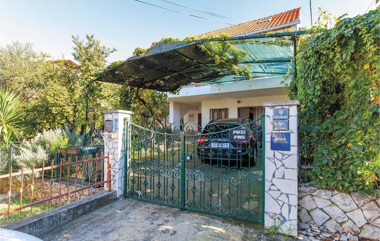 Ferienwohnung für 6 Personen, mit Terrasse, mit Haustier auf Ciovo - 2
