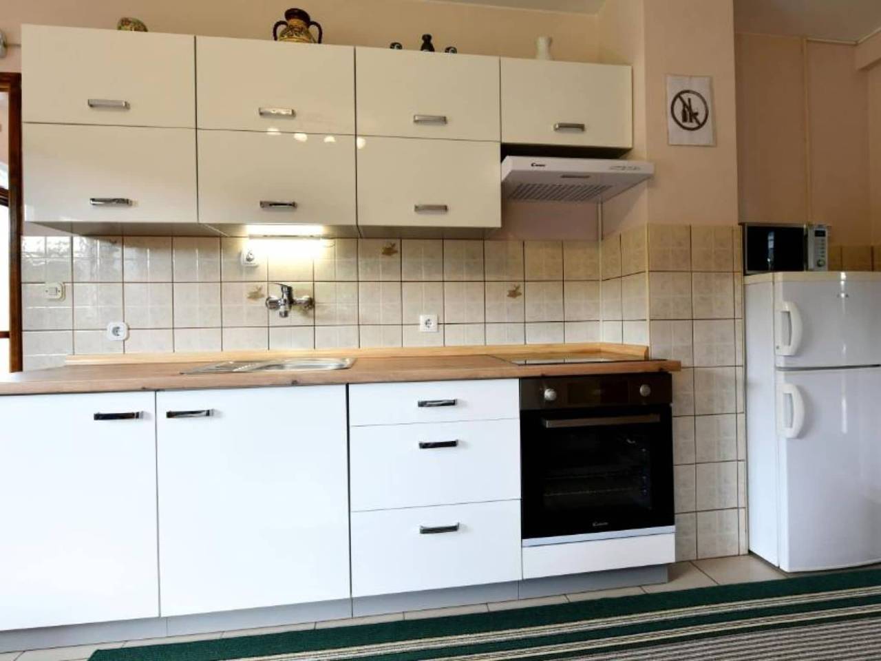 Holiday Apartment Vuković - Three Bedroom Holiday Home With Terrace in Karlovac und Umgebung