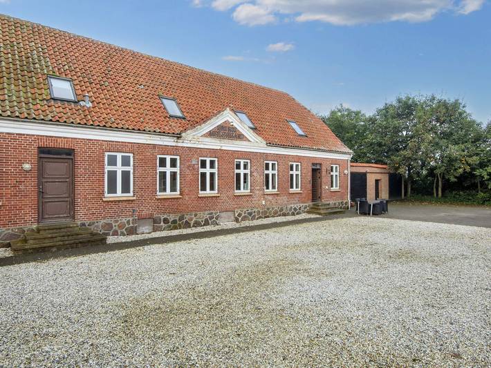 Ferienhaus für 18 Personen, mit Pool und Whirlpool sowie Sauna, mit Haustier in Skjern