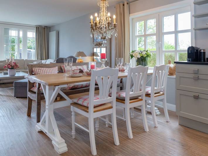 Ganze Ferienwohnung, Uhlenhorst - Großzügig geschnittene Ferienwohnung im traumhaften Kapitänsdorf Keitum! in Keitum, Sylt (Gemeinde)