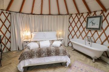 Glamping for 2 People in Beckford, The Cotswolds, Photo 1