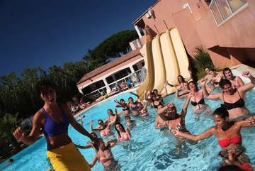 Wohnwagen für 4 Personen in Bormes-les-Mimosas, Parc national Port-Cros, Bild 2