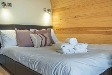 Holiday Home for 4 People in Denbighshire, North-Wales, Photo 2