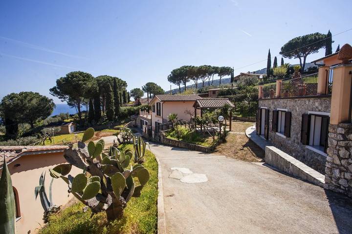 Location de vacances pour 5 personnes, avec jardin à l' Ile d'Elbe - 4